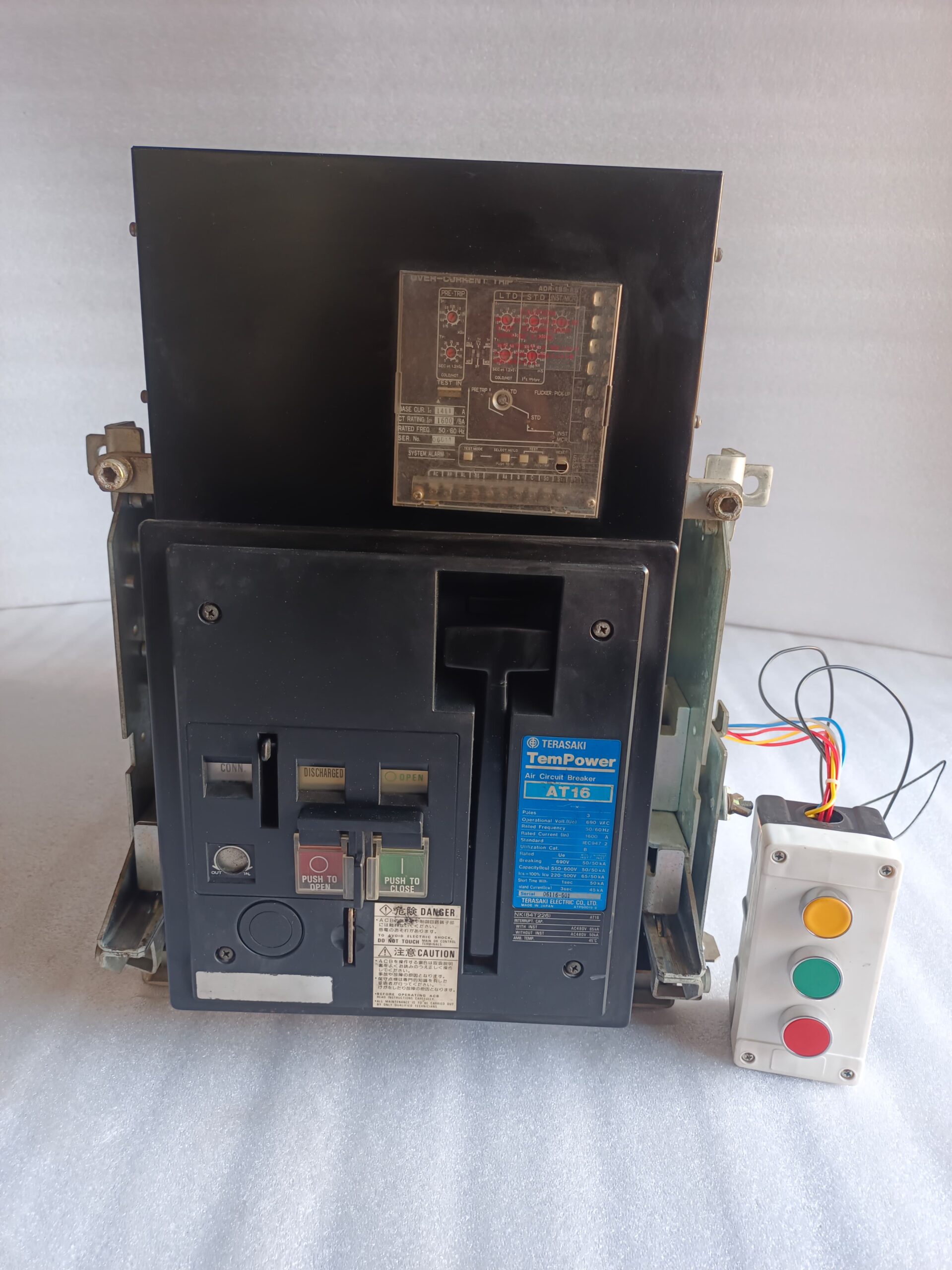 Terasaki AT16 Air Circuit Breaker TemPower 1600A 3 Pole Automatic (EDO) UVT 110V AC | High Performance ACB for Industrial Power Distribution thumbnail 2
