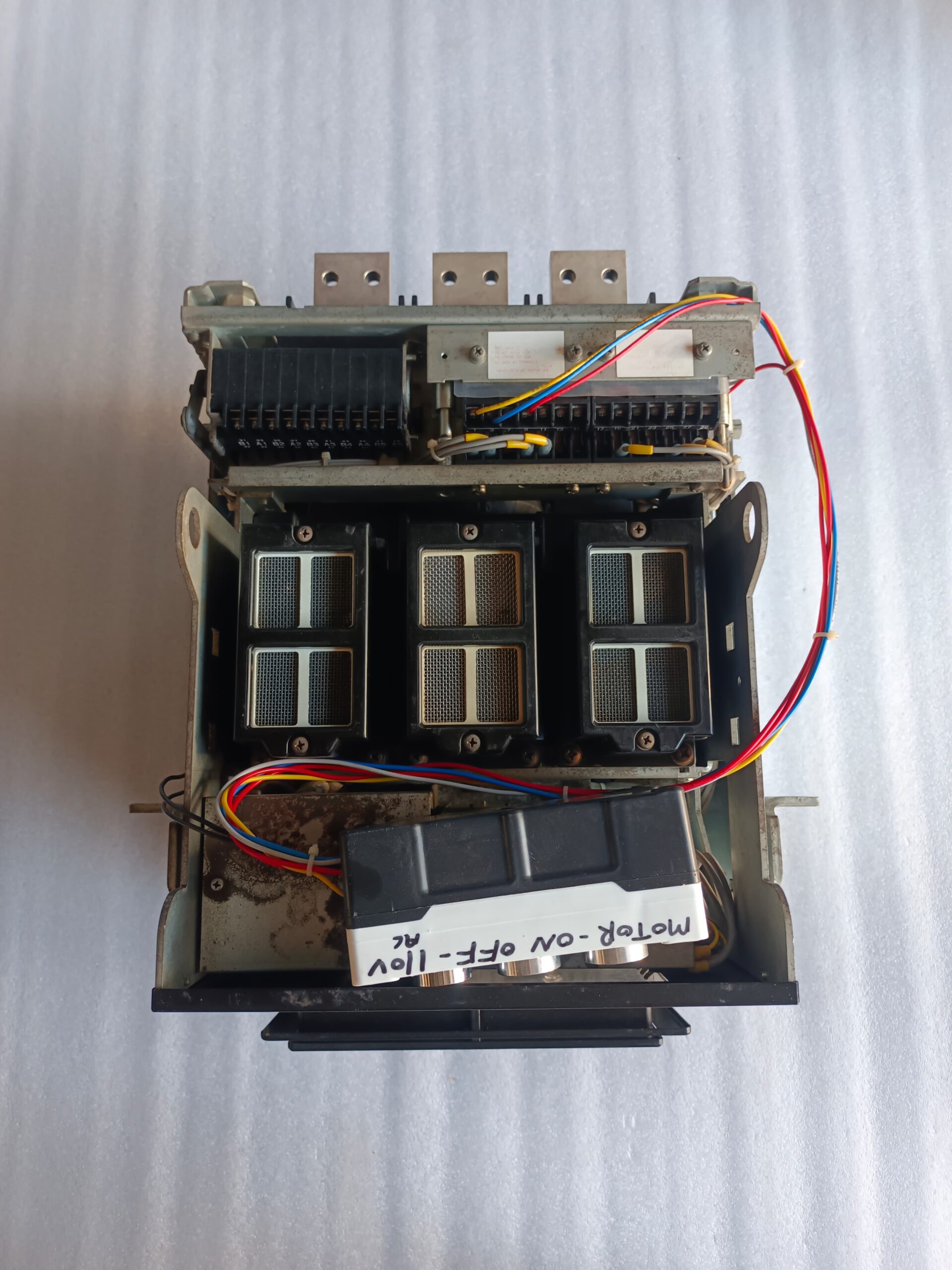 Terasaki AT16 Air Circuit Breaker TemPower 1600A 3 Pole Automatic (EDO) UVT 110V AC | High Performance ACB for Industrial Power Distribution thumbnail 6