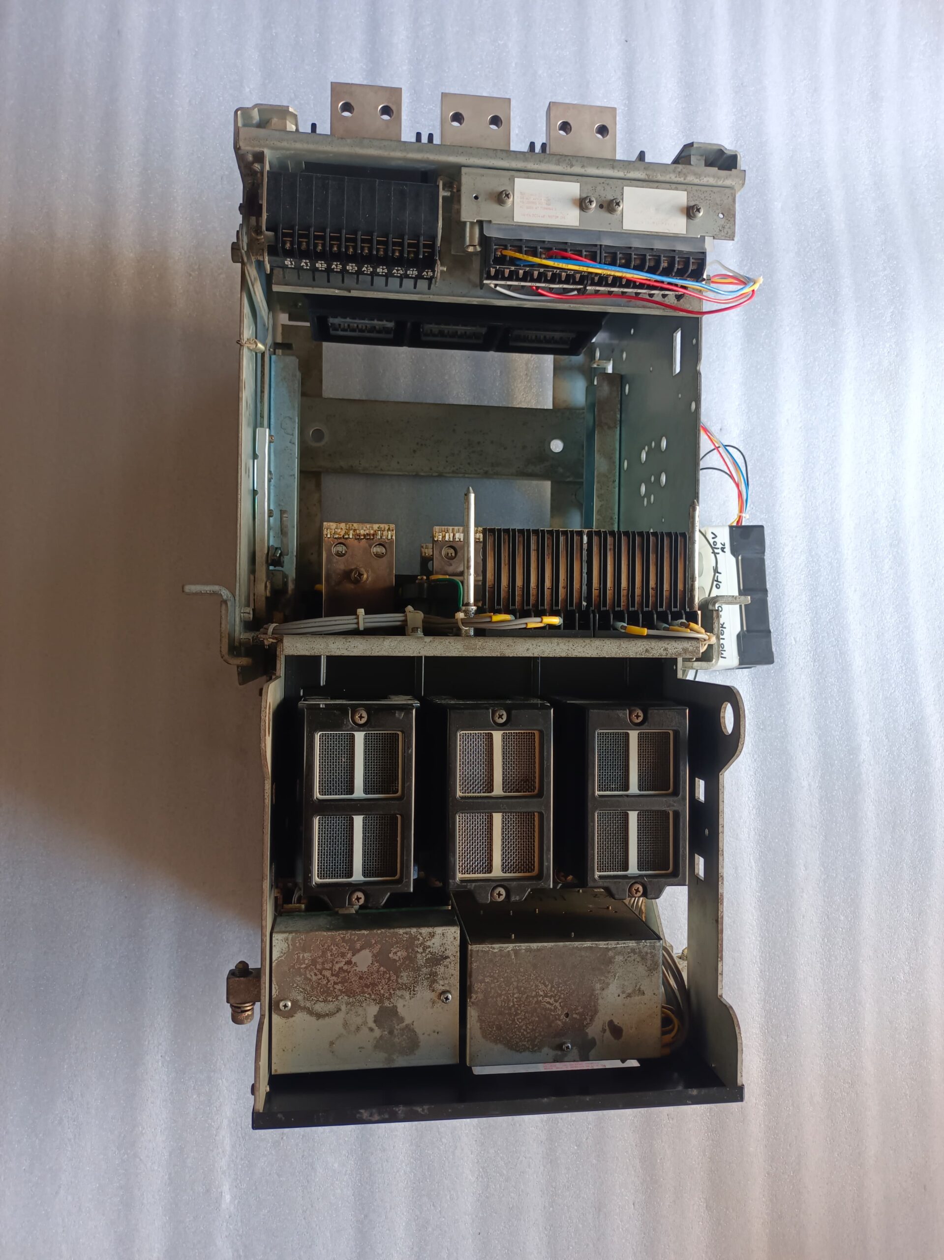 Terasaki AT16 Air Circuit Breaker TemPower 1600A 3 Pole Automatic (EDO) UVT 110V AC | High Performance ACB for Industrial Power Distribution thumbnail 7
