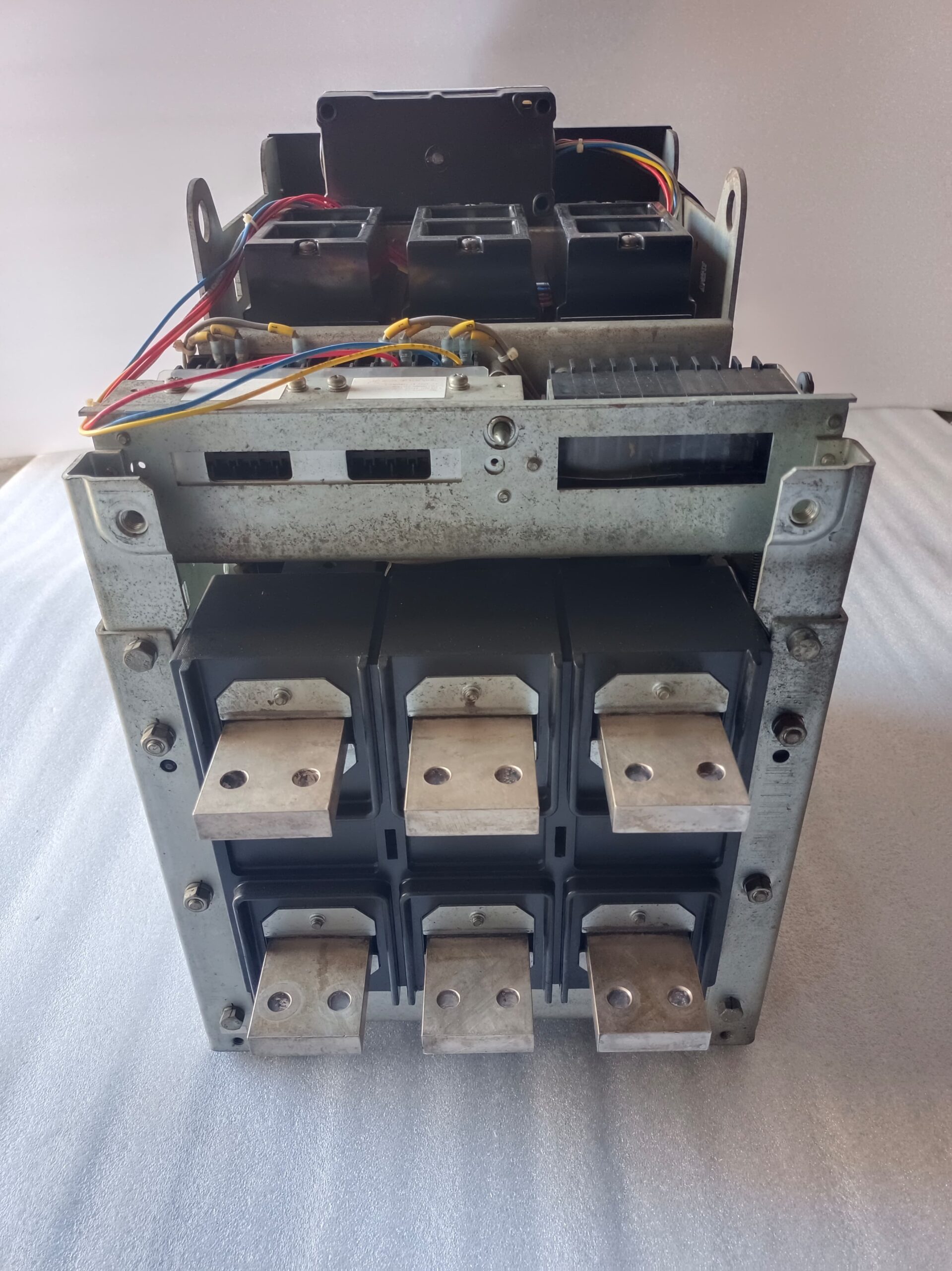 Terasaki AT16 Air Circuit Breaker TemPower 1600A 3 Pole Automatic (EDO) UVT 110V AC | High Performance ACB for Industrial Power Distribution thumbnail 9