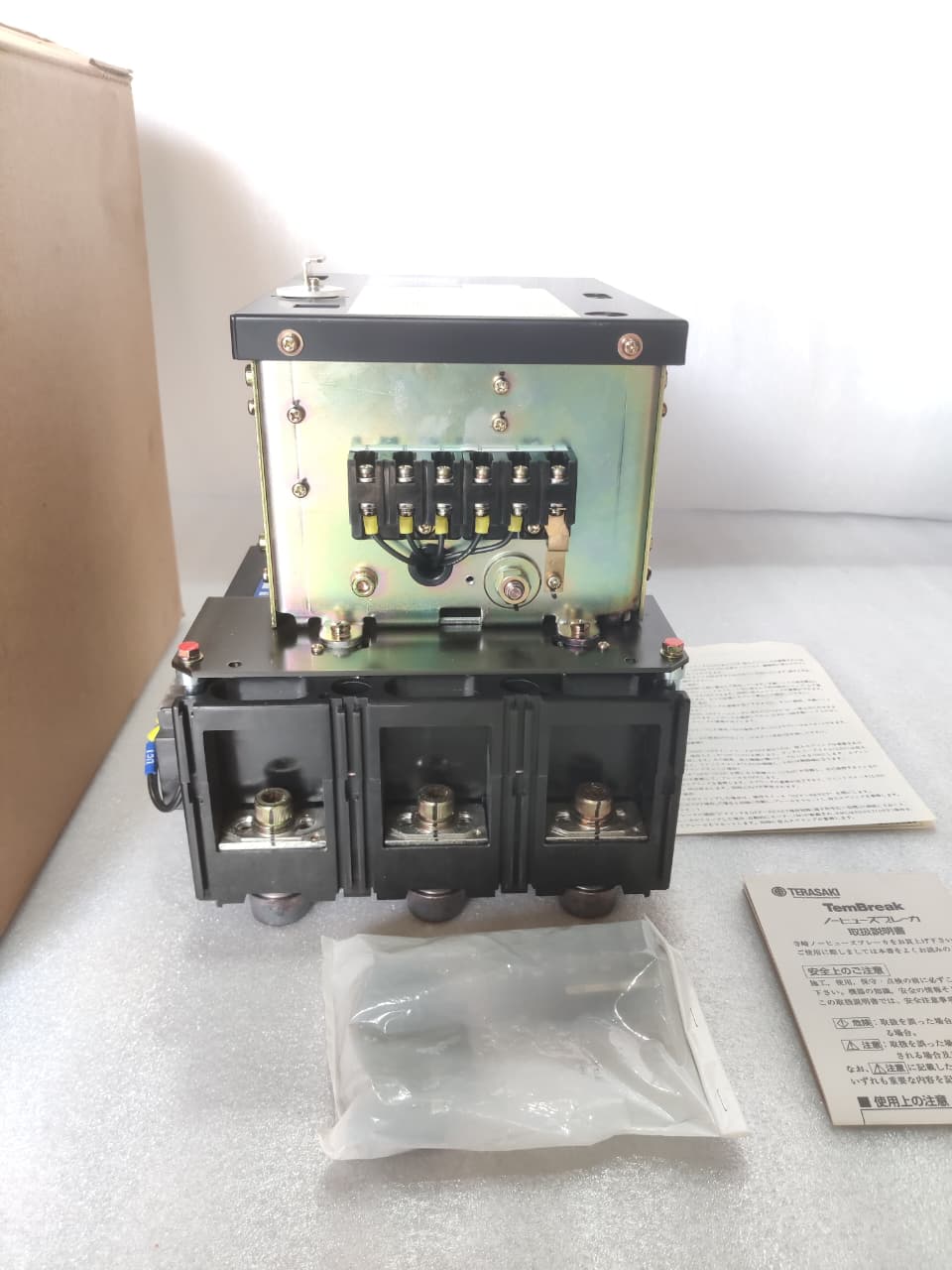 Terasaki XS600CS Motor Operator XMC6 for Circuit Breaker | Industrial ACB Motor Charging Mechanism thumbnail 2