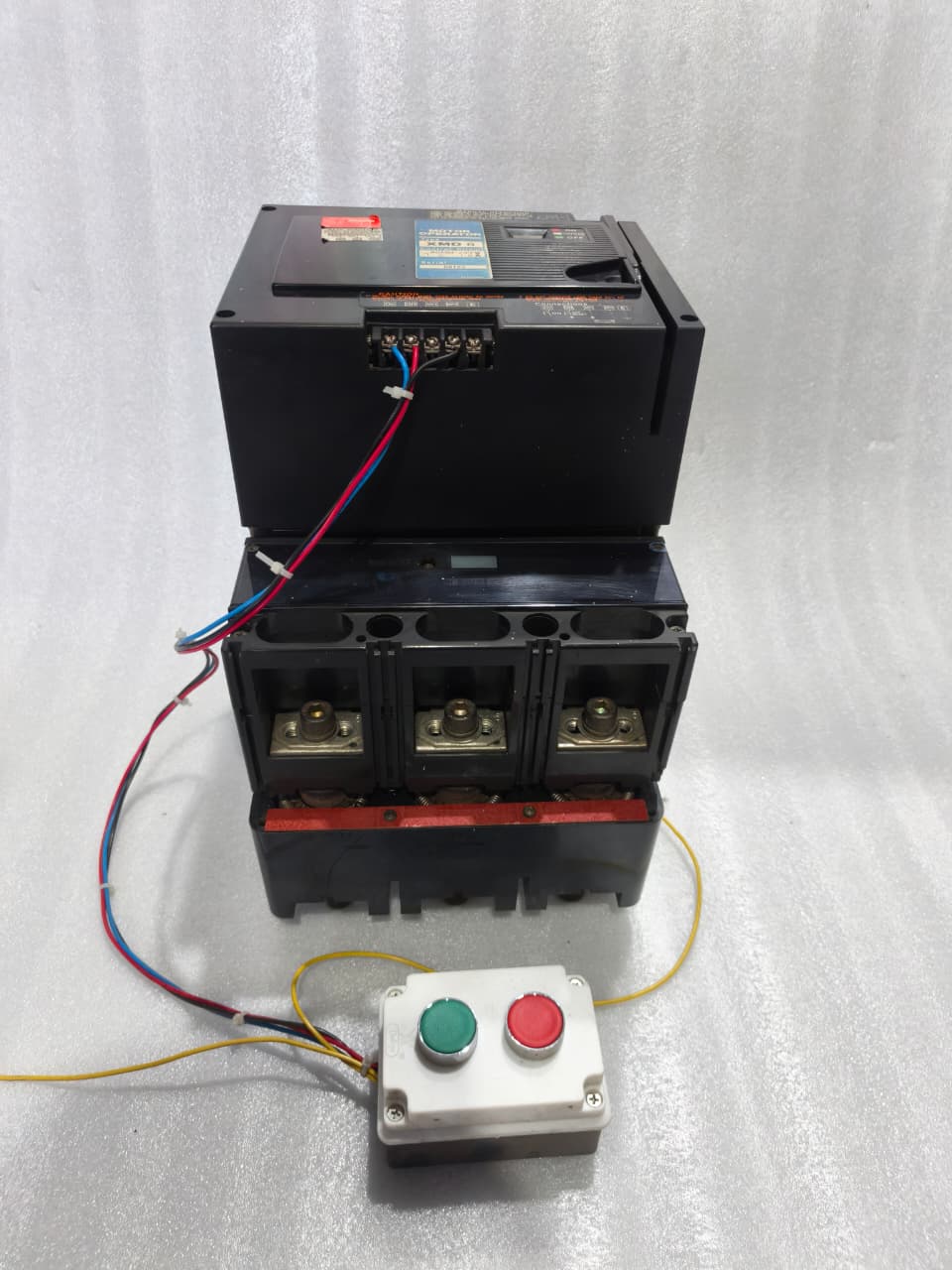 Terasaki Electric Co., Ltd. XS630NJ Circuit Breaker with XMD6 220V Motor Operator – Motorized MCCB Solution for Industrial Panels thumbnail 2