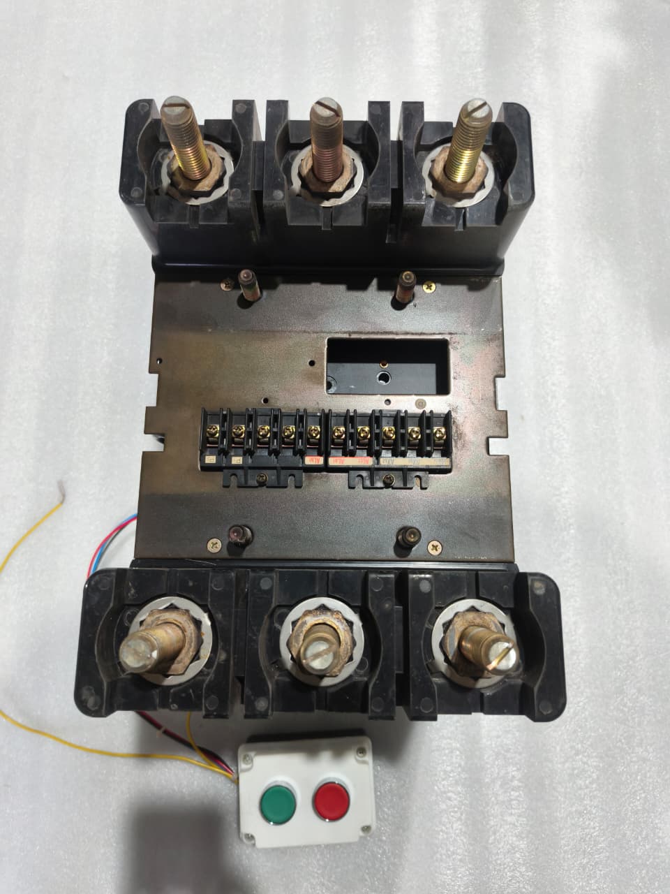 Terasaki Electric Co., Ltd. XS630NJ Circuit Breaker with XMD6 220V Motor Operator – Motorized MCCB Solution for Industrial Panels thumbnail 4