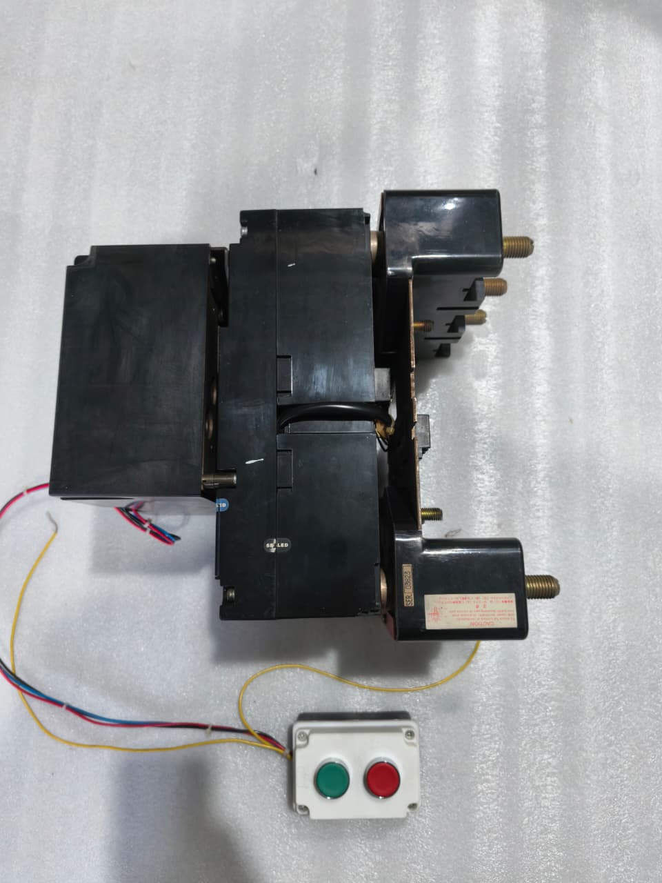 Terasaki Electric Co., Ltd. XS630NJ Circuit Breaker with XMD6 220V Motor Operator – Motorized MCCB Solution for Industrial Panels thumbnail 5
