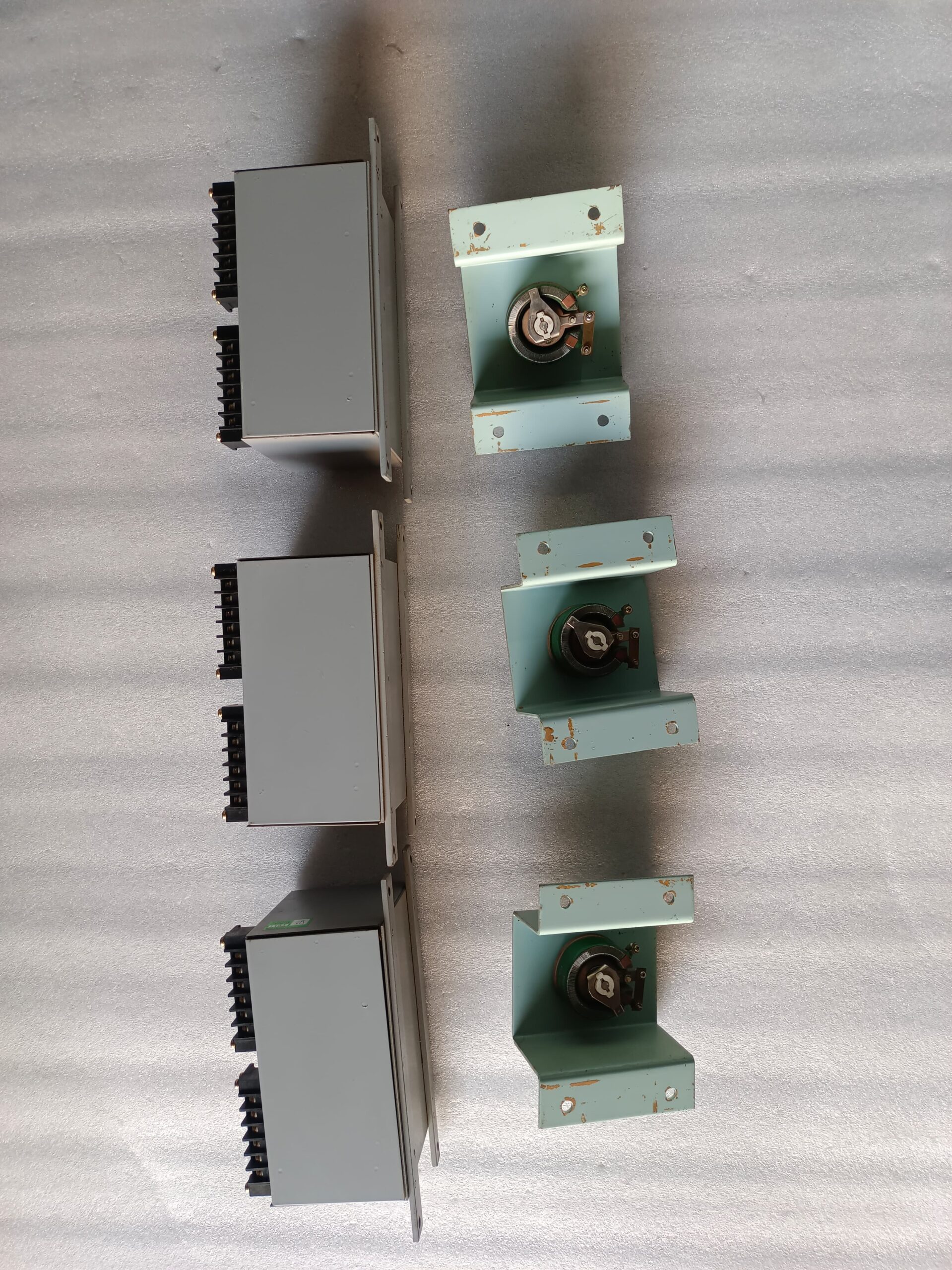 Terasaki ESV-1 Stabilized Voltage Relay – Advanced Electrical Voltage Monitoring And Protection Relay thumbnail 3