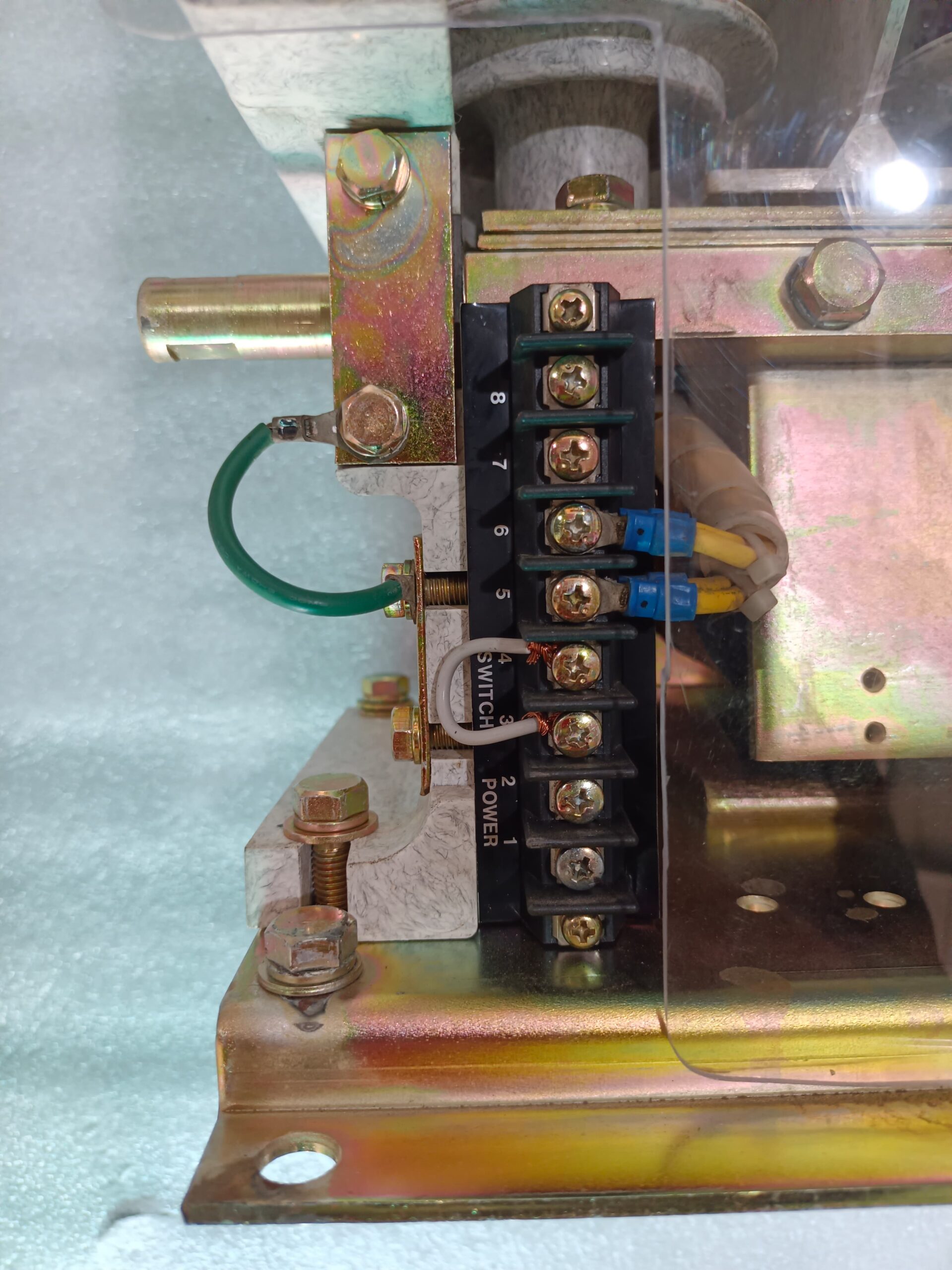 Toshiba CV-6GA High Voltage Vacuum Contactor – 200A Medium Voltage Vacuum Contactor with 220V AC Operating Coil thumbnail 7