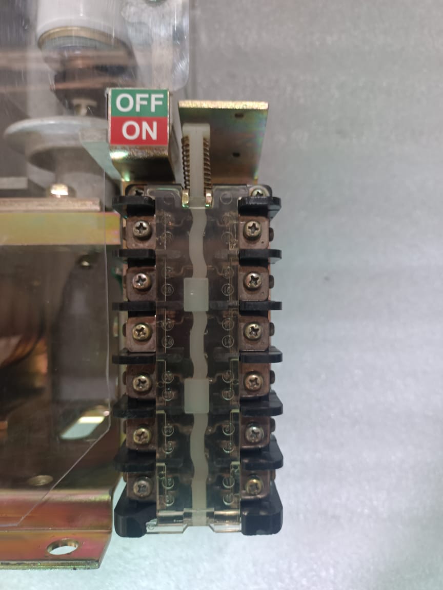 Toshiba CV-6HA Vacuum Contactor – 7.2kV 400A Medium Voltage Industrial Vacuum Switching Contactor thumbnail 3