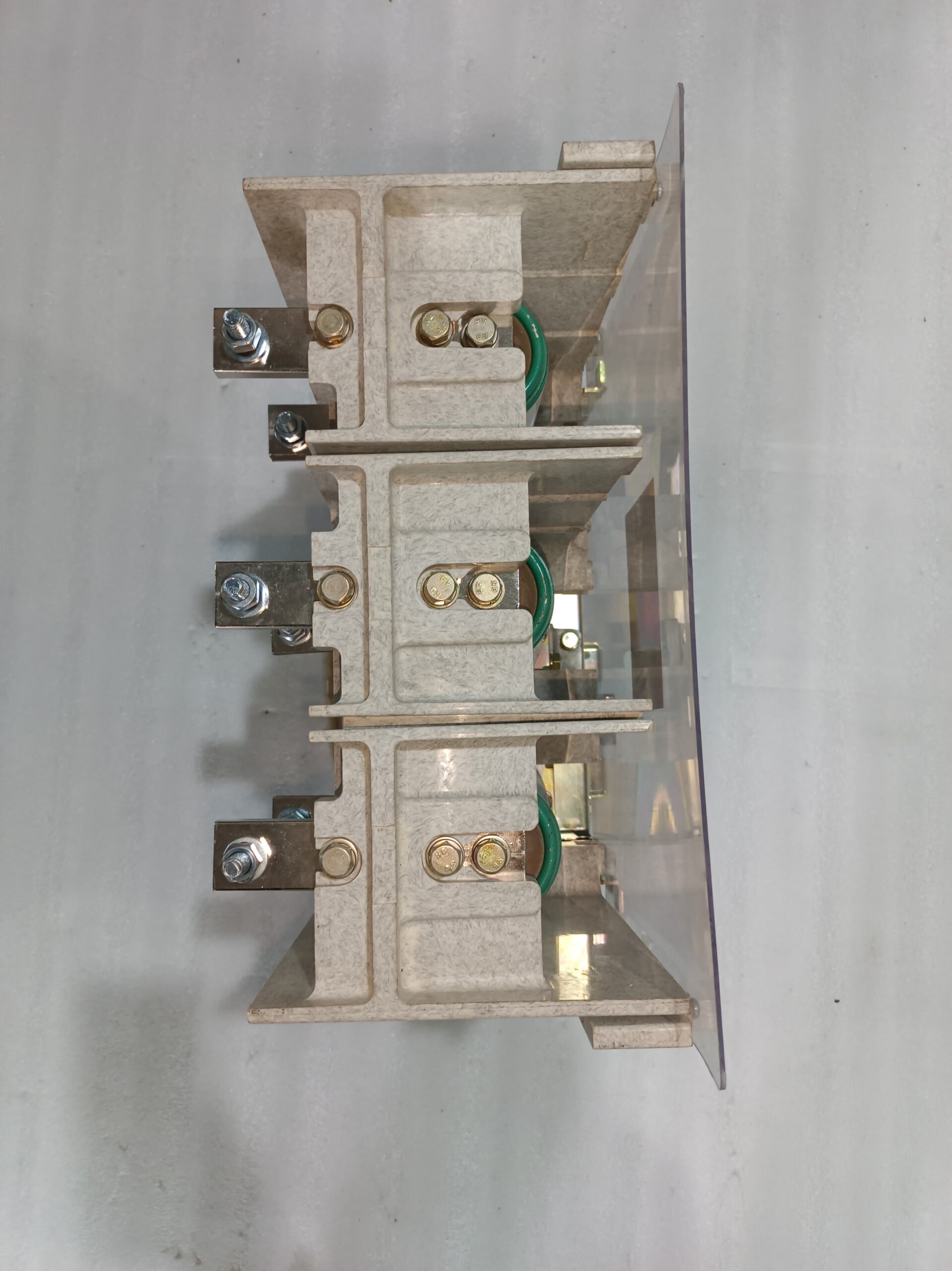 Toshiba CV-6KA High Voltage Vacuum Contactor – 700A Medium Voltage Vacuum Contactor with 220V AC Coil thumbnail 10