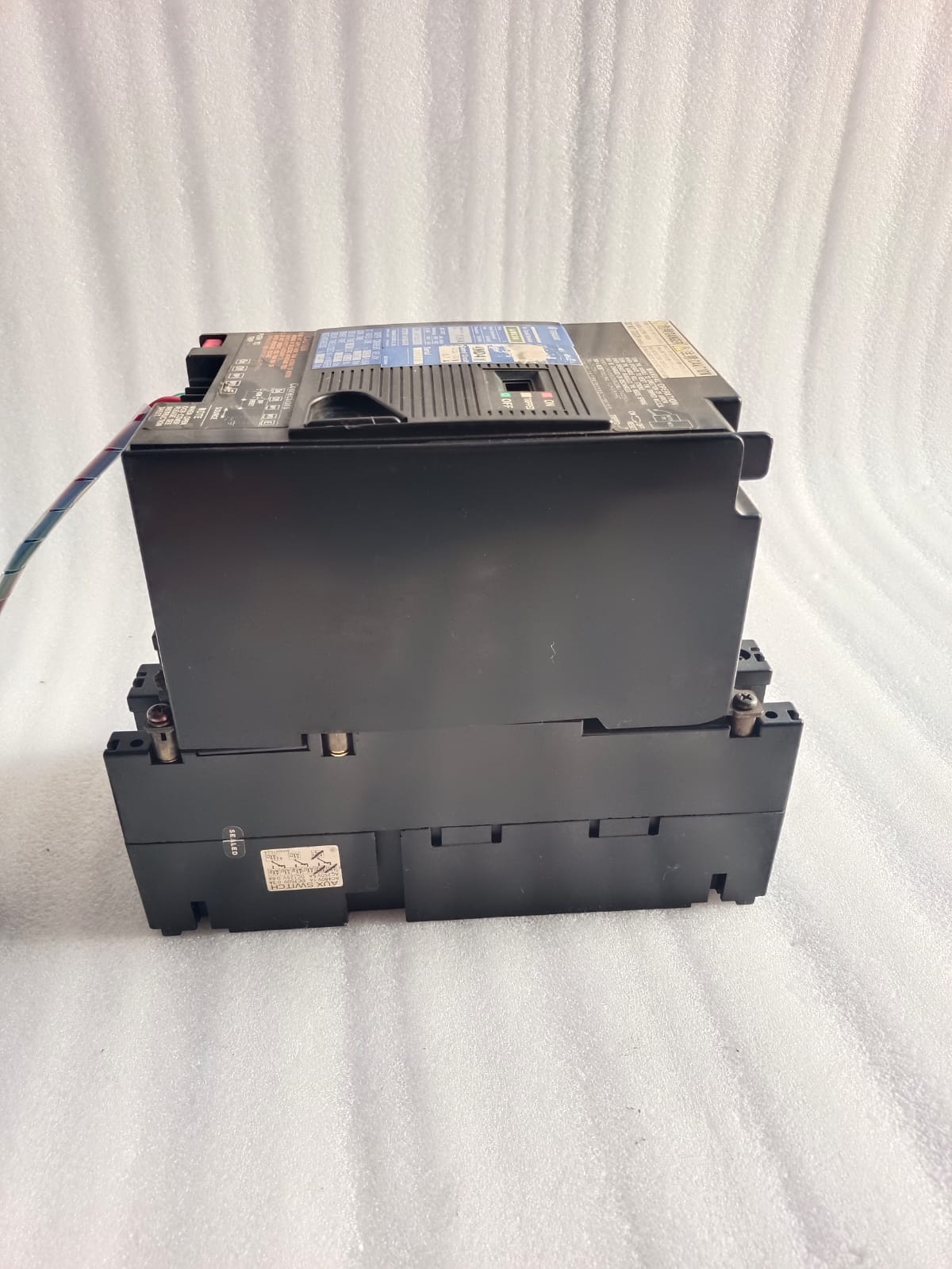 TERASAKI AME3B Air Circuit Breaker Motor Operator XMD4M 106A 3 Pole | ACB Automatic Spring Charging Motor Unit thumbnail 9