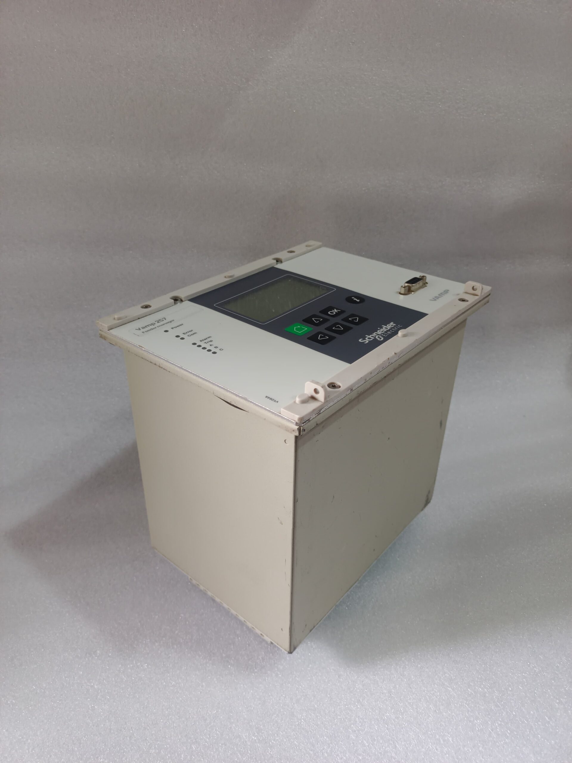 Schneider Electric VAMP 257 V257-061590 V257-7C9ECM Feeder Manager Protection Relay | Intelligent Feeder Protection Device thumbnail 3