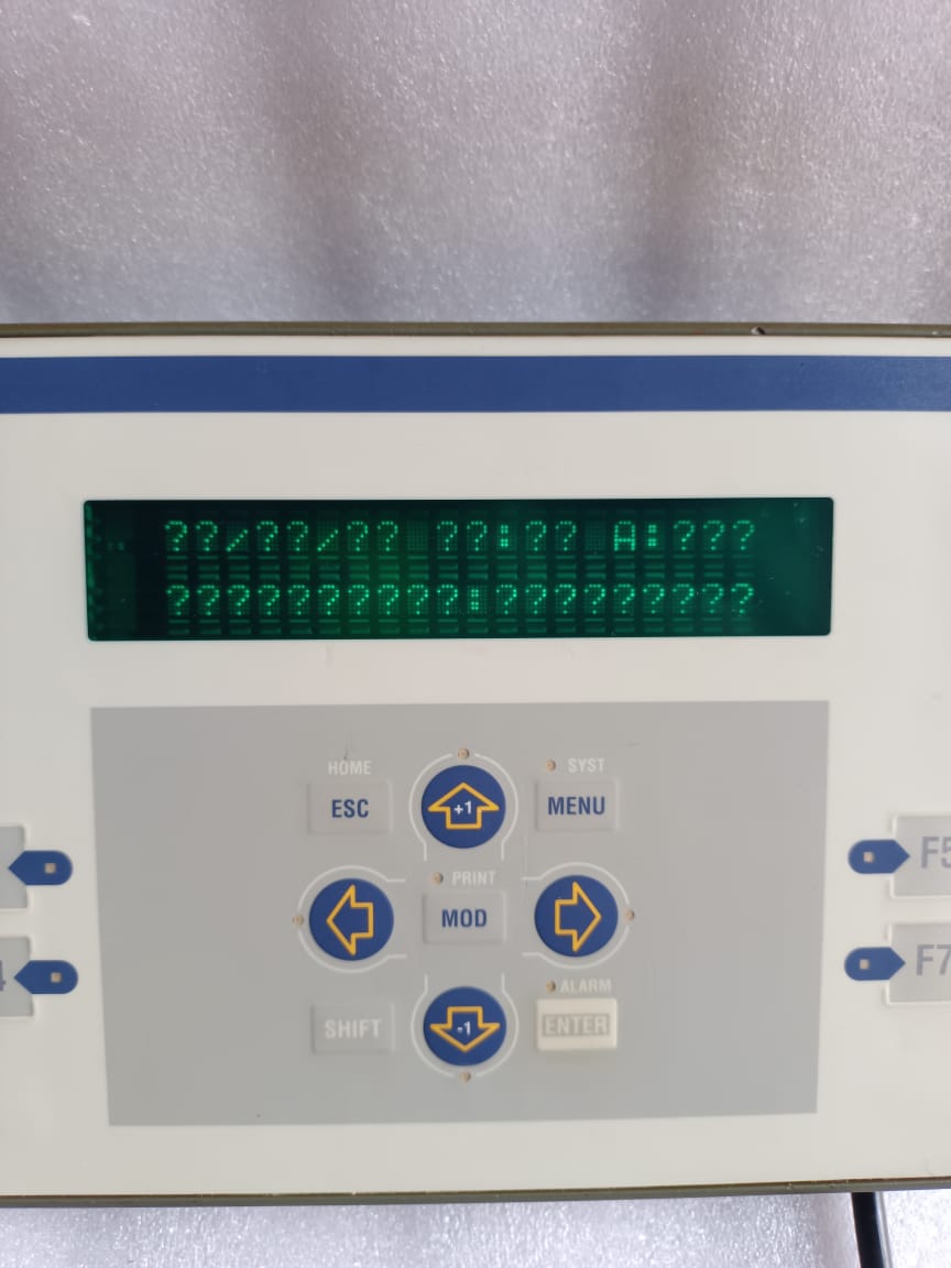 Telemecanique Magelis XBT-P012010 / XBTP012010 HMI Operator Panel, 3.8” Monochrome LCD, Keypad, Serial PLC Interface thumbnail 6