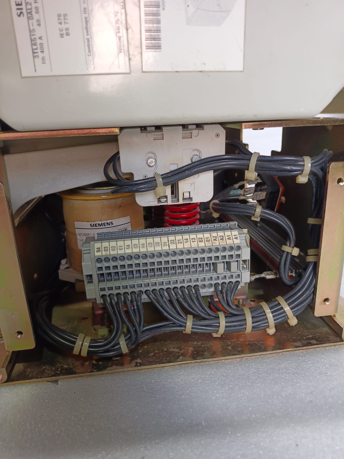 Siemens 3TL6515-0AL2-Z 400A 12kV Vacuum Contactor – Medium Voltage Industrial Switching Contactor thumbnail 6