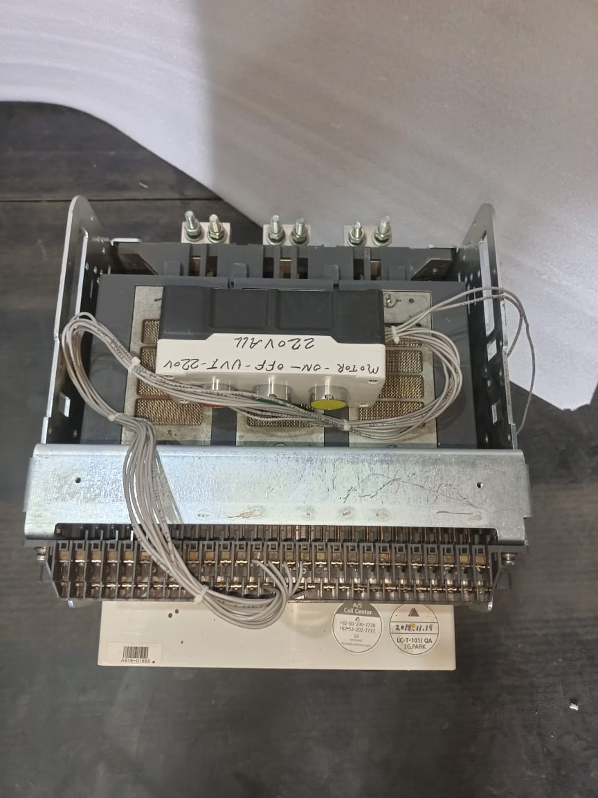 Hyundai HGN16A3B M2C2S258L Air Circuit Breaker 1600A, Drawout Type, 3 Pole, Electronic Trip Unit – HGN Series ACB thumbnail 6