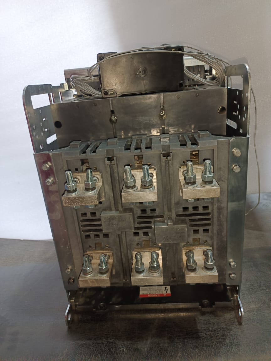 Hyundai HGN16A3B M2C2S258L Air Circuit Breaker 1600A, Drawout Type, 3 Pole, Electronic Trip Unit – HGN Series ACB thumbnail 9