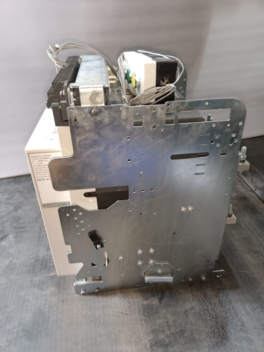 Hyundai HGN16A3B M2C2S258L Air Circuit Breaker 1600A, Drawout Type, 3 Pole, Electronic Trip Unit – HGN Series ACB thumbnail 10