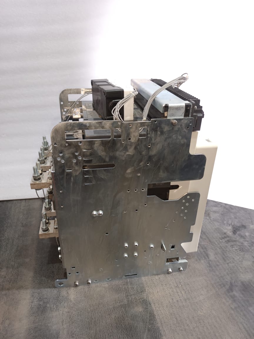 Hyundai HGN16A3B M2C2S258L Air Circuit Breaker 1600A, Drawout Type, 3 Pole, Electronic Trip Unit – HGN Series ACB thumbnail 11