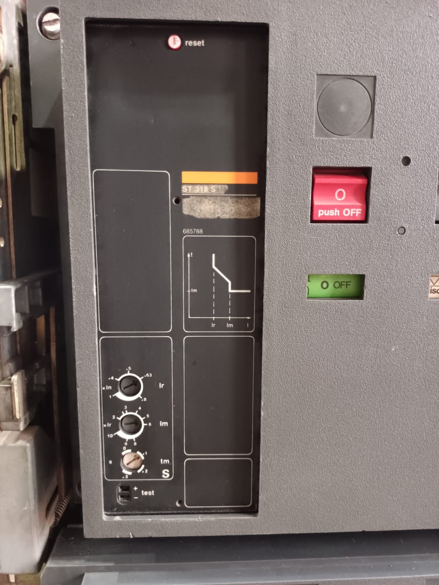 Schneider Electric MERLIN GERIN M20 H2 Air Circuit Breaker MASTERPACT | High Performance Industrial ACB | 2000A MCCB thumbnail 8