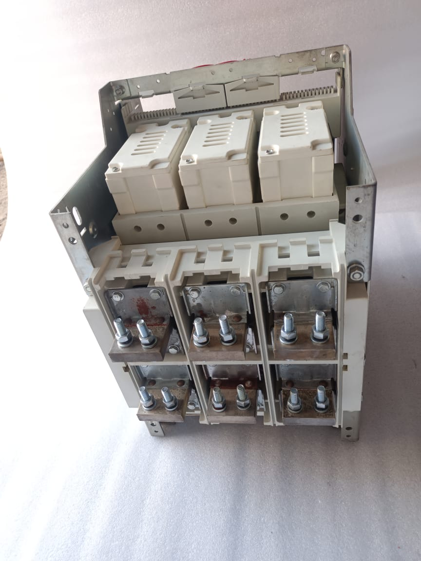 Siemens 3WT8161-6AA03-5AB2 1600A 3-Pole Air Circuit Breaker – High Performance Industrial ACB thumbnail 10