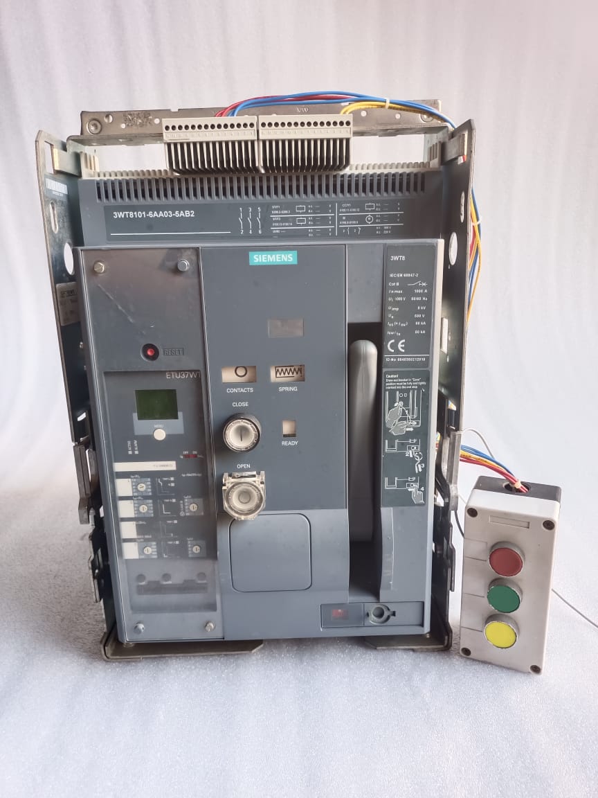 Siemens 3WT8 1000A 3-Pole Air Circuit Breaker (ACB) – Model 3WT8101-6AA03-5AB2 | High Performance Power Protection Solution thumbnail 2