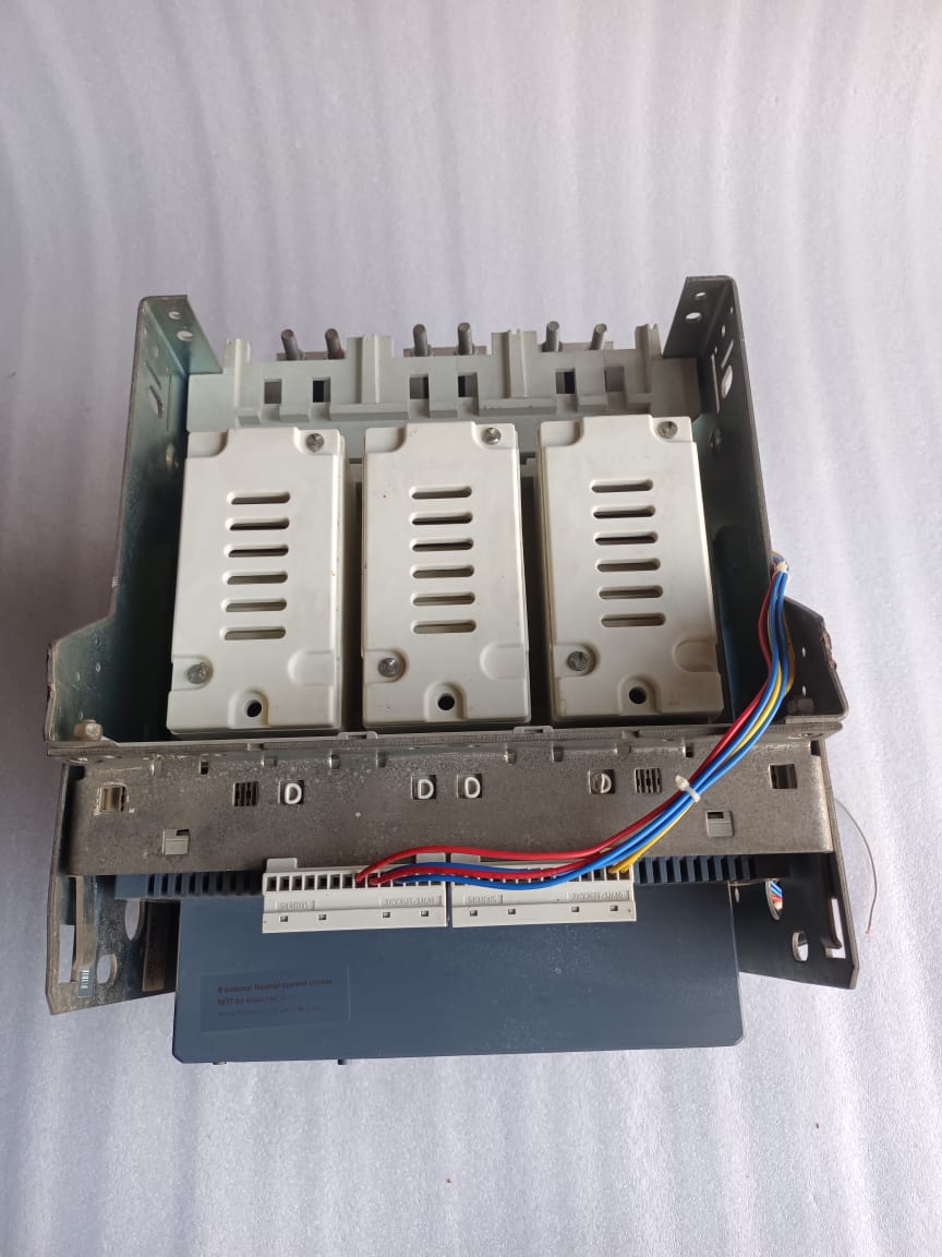 Siemens 3WT8 1000A 3-Pole Air Circuit Breaker (ACB) – Model 3WT8101-6AA03-5AB2 | High Performance Power Protection Solution thumbnail 7