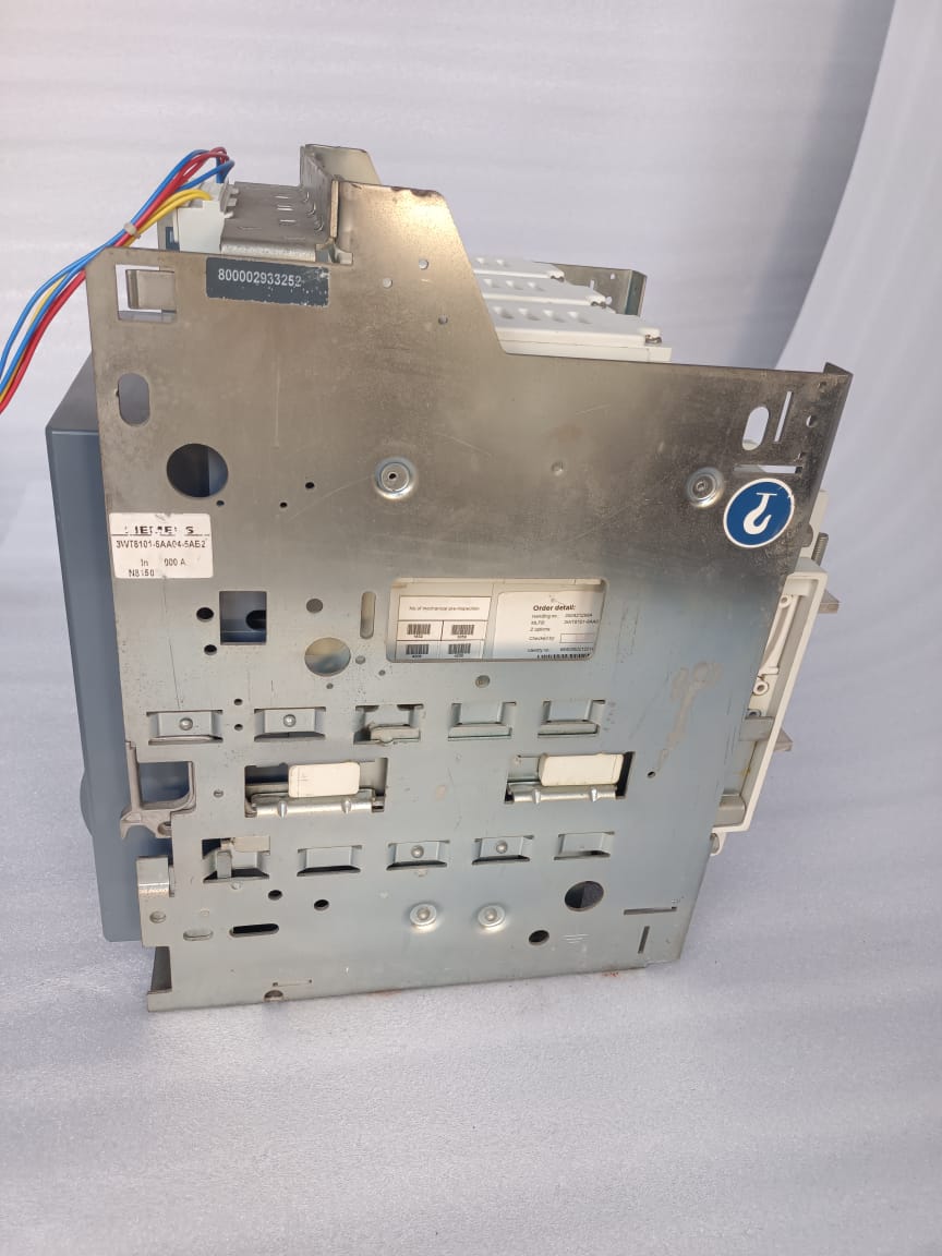 Siemens 3WT8 1000A 3-Pole Air Circuit Breaker (ACB) – Model 3WT8101-6AA03-5AB2 | High Performance Power Protection Solution thumbnail 8