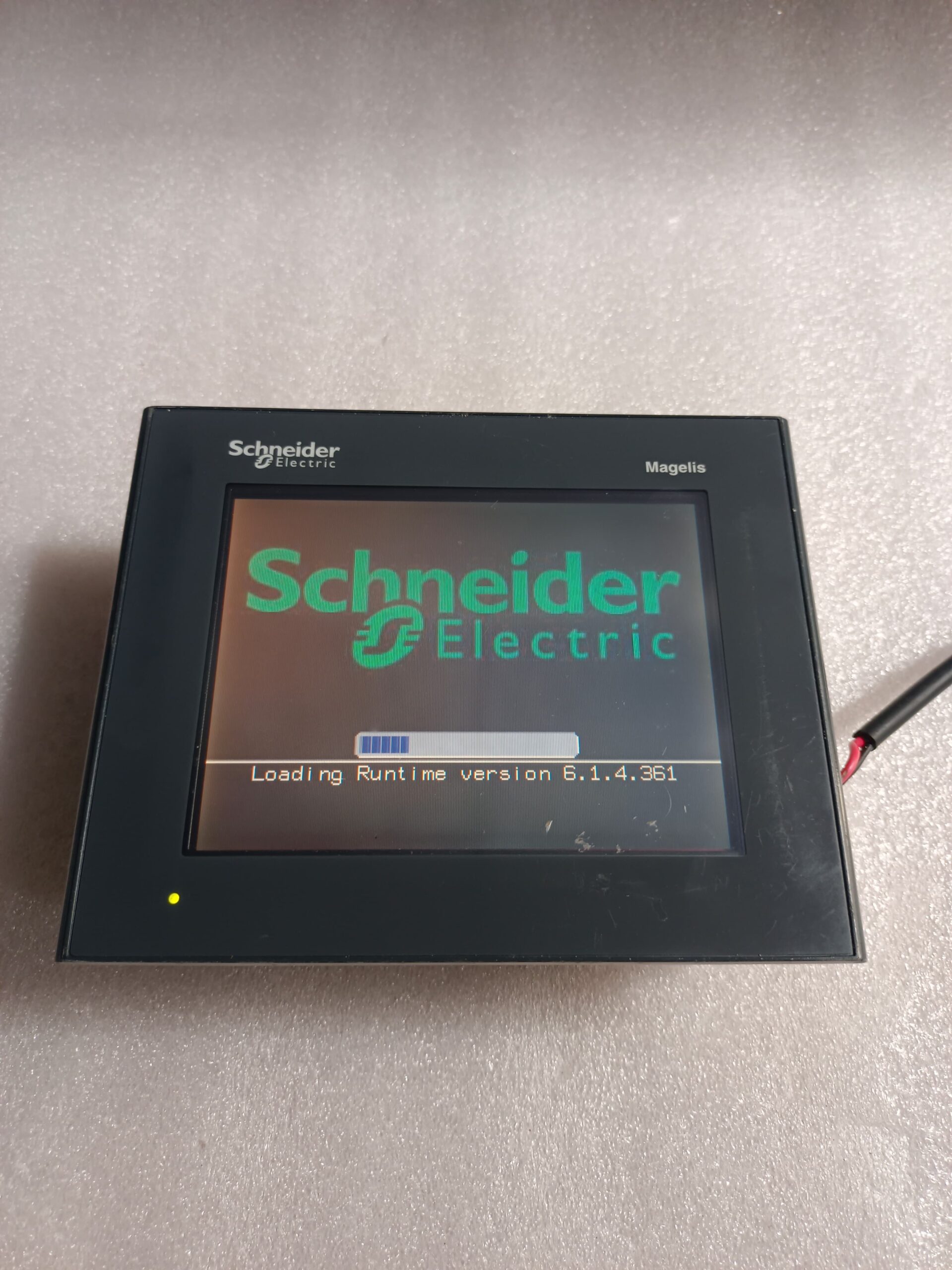 Schneider XBTGT2110 5.7 And Monochrome Touch Panel HMI | STN Display | Industrial Human Machine Interface thumbnail 12