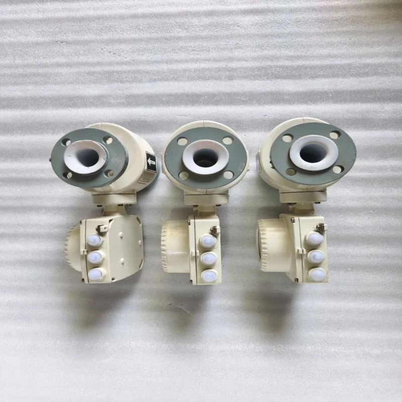 ABB FEP311040A1S2A1B1A1A0A1B1C1H1T3 ProcessMaster 300 Electromagnetic Flowmeter thumbnail 6