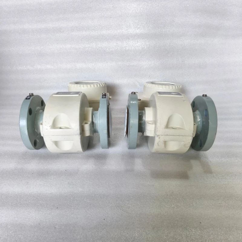 ABB FEP311050A1S2A1B1A1A0A1B1C1H1T3 ProcessMaster 300 Electromagnetic Flowmeter thumbnail 4