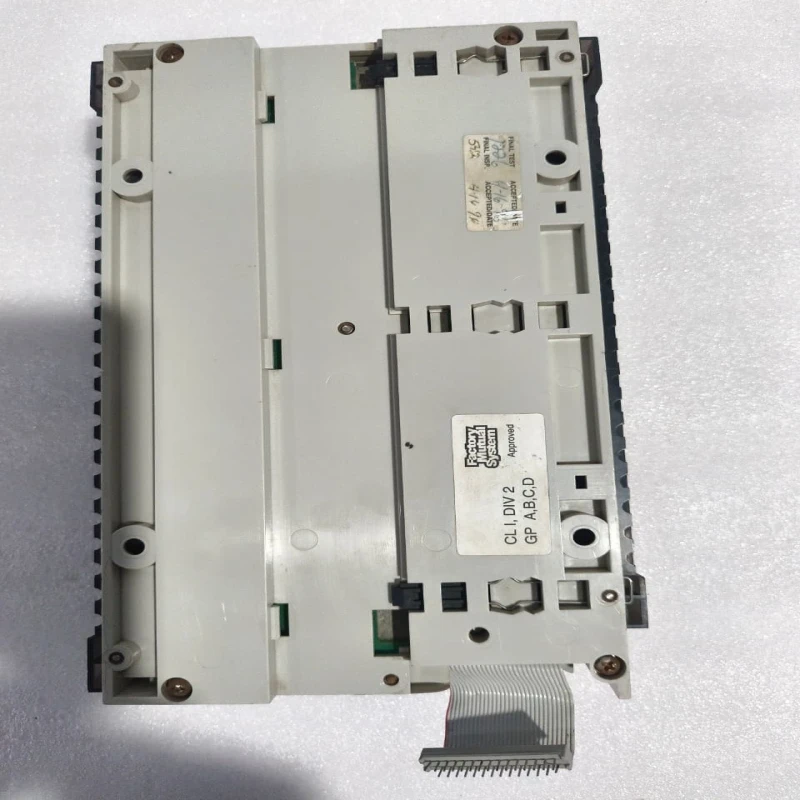 AEG Modicon 110-CPU-512-00 Micro PLC CPU Controller thumbnail 2