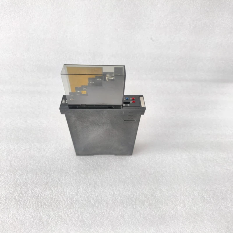 AZBIL J-SSP60X-2X-0 Analog Monitor Switch Module thumbnail 2