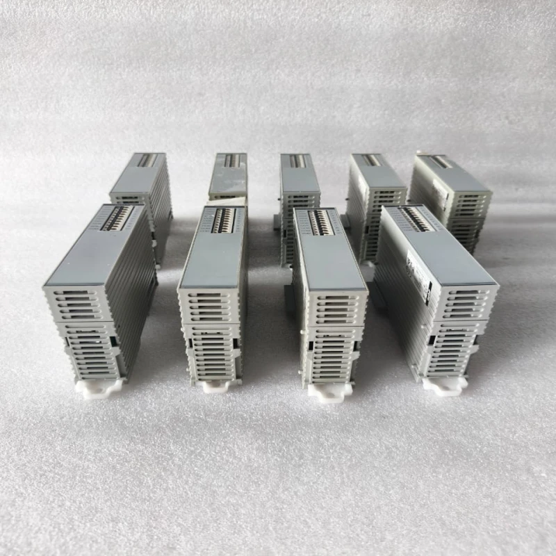 AZBIL RY5008D0000-T I/O Relay Output Module thumbnail 3