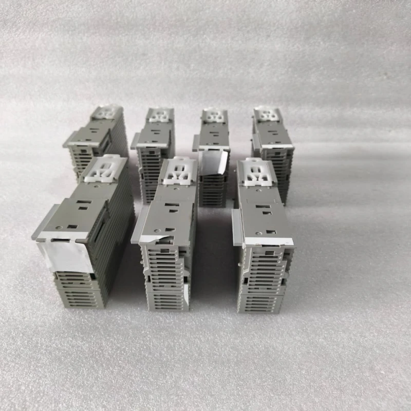 Azbil RY5004A0000-T Direct I/O Module thumbnail 9