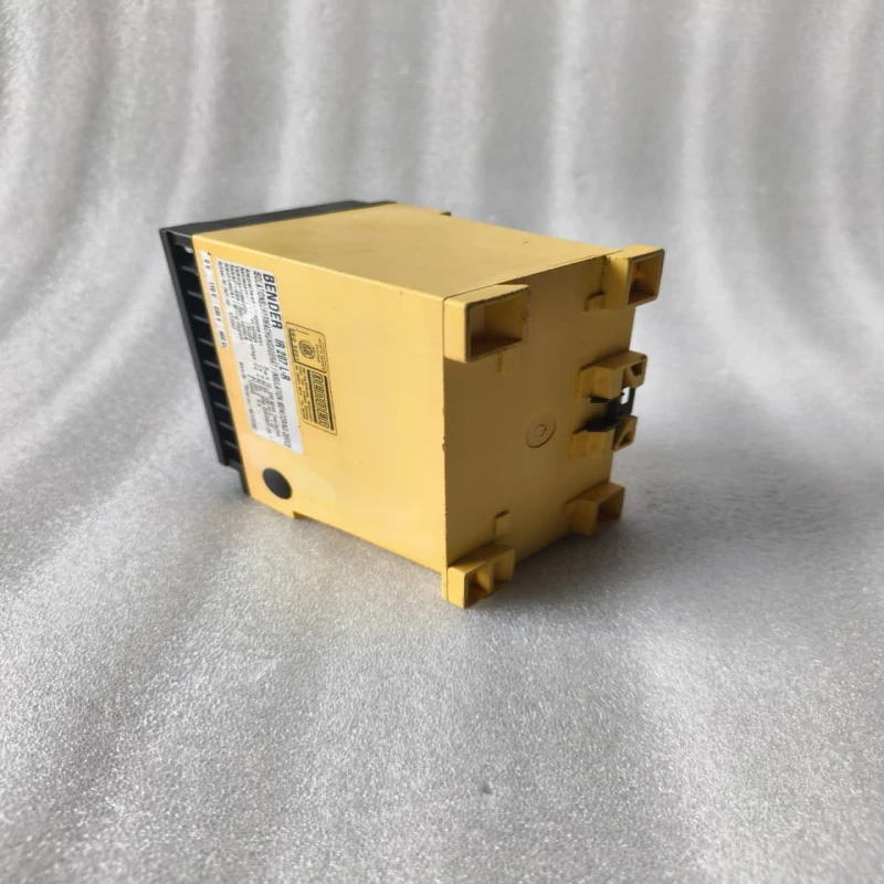 BENDER IR207L-R Insulation Monitoring Relay thumbnail 3