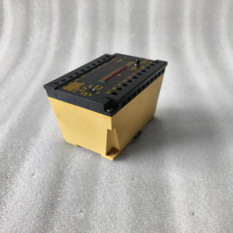 BENDER IR207L-R Insulation Monitoring Relay thumbnail 4