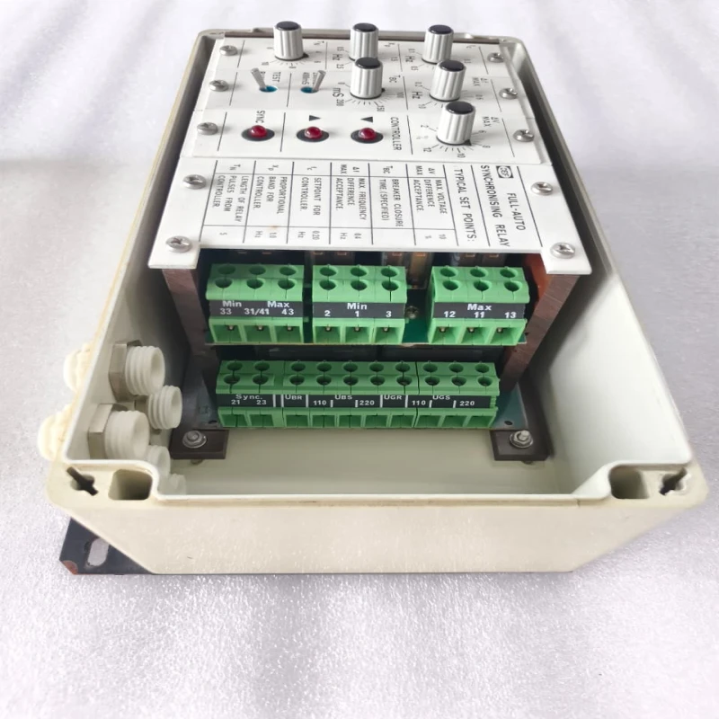 DEIF Full-Auto Synchronising Relay thumbnail 5