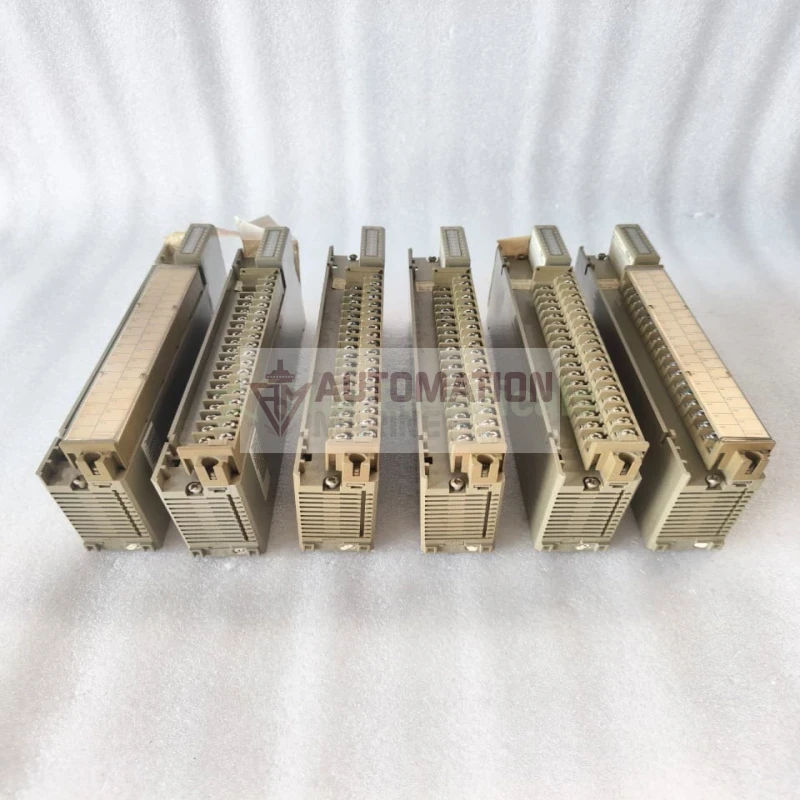 Fuji  FTU 263B-NK MICREX-F PLC Relay Contact Output Module thumbnail 2