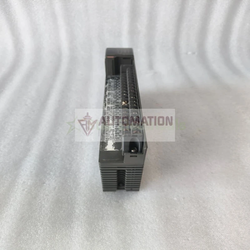 Fuji NS-Y32-SF2 Y32-SF2 Digital Output Module thumbnail 3