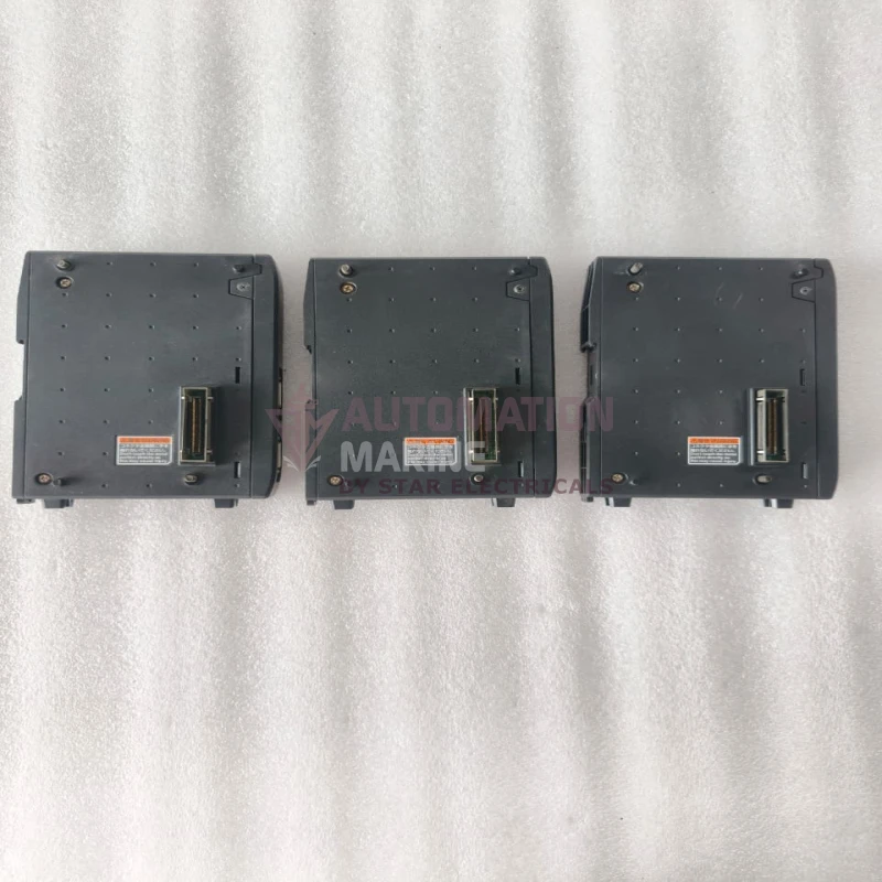 KEYENCE XG-E700 Camera Extension Unit thumbnail 2