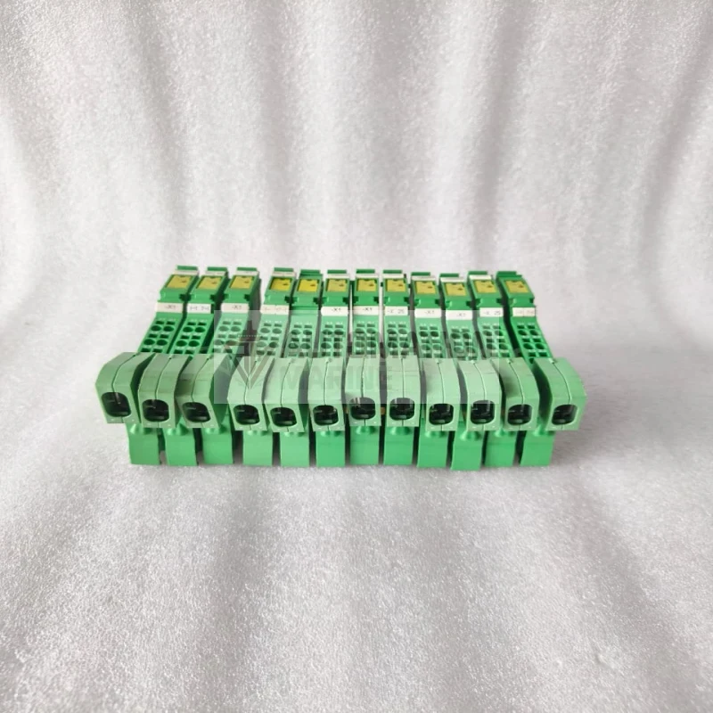 Phoenix Contact 2732732 IB IL AO 2/U/BP Inline Analog Output Module thumbnail 8