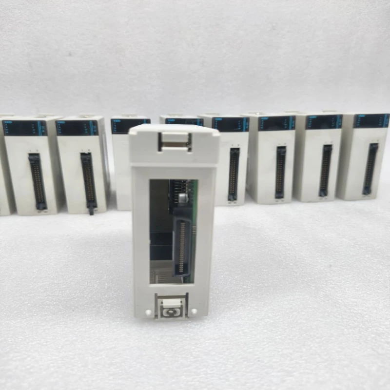 RS OEMax NX_X32D DC Input Module thumbnail 5