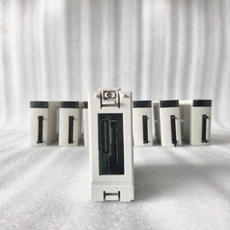 RS OEMax NX_Y32T Transistor Output Module thumbnail 3