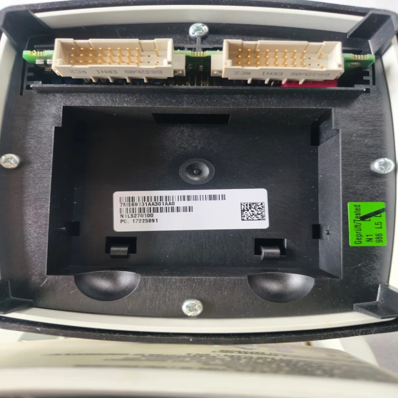 Siemens 7ME6910-1AA30-1AA0 MAG 5000 Electromagnetic Flowmeter Transmitter with Display thumbnail 4