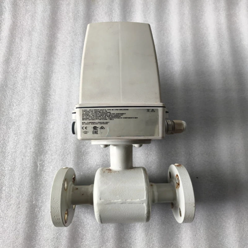 Siemens 7ME6910-1AA30-1AA0 MAG 5000 Electromagnetic Flowmeter Transmitter with Display thumbnail 11