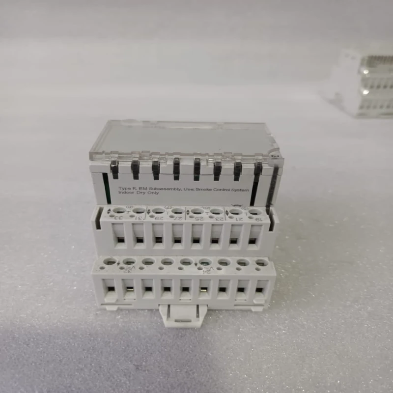 Siemens TXM1.8U Universal I/O Expansion Module thumbnail 2