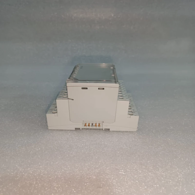 Siemens TXM1.8X Universal I/O Expansion Module thumbnail 4