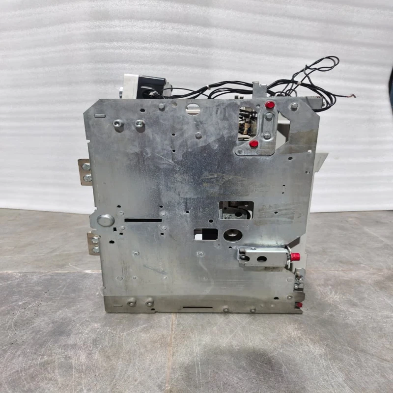Terasaki TemPower AR208S Air Circuit Breaker (ACB) 800A 3 Pole Drawout Type | 1000V | 65kA thumbnail 2